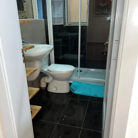Qawra 3 Bed Seaview With Common Pool *